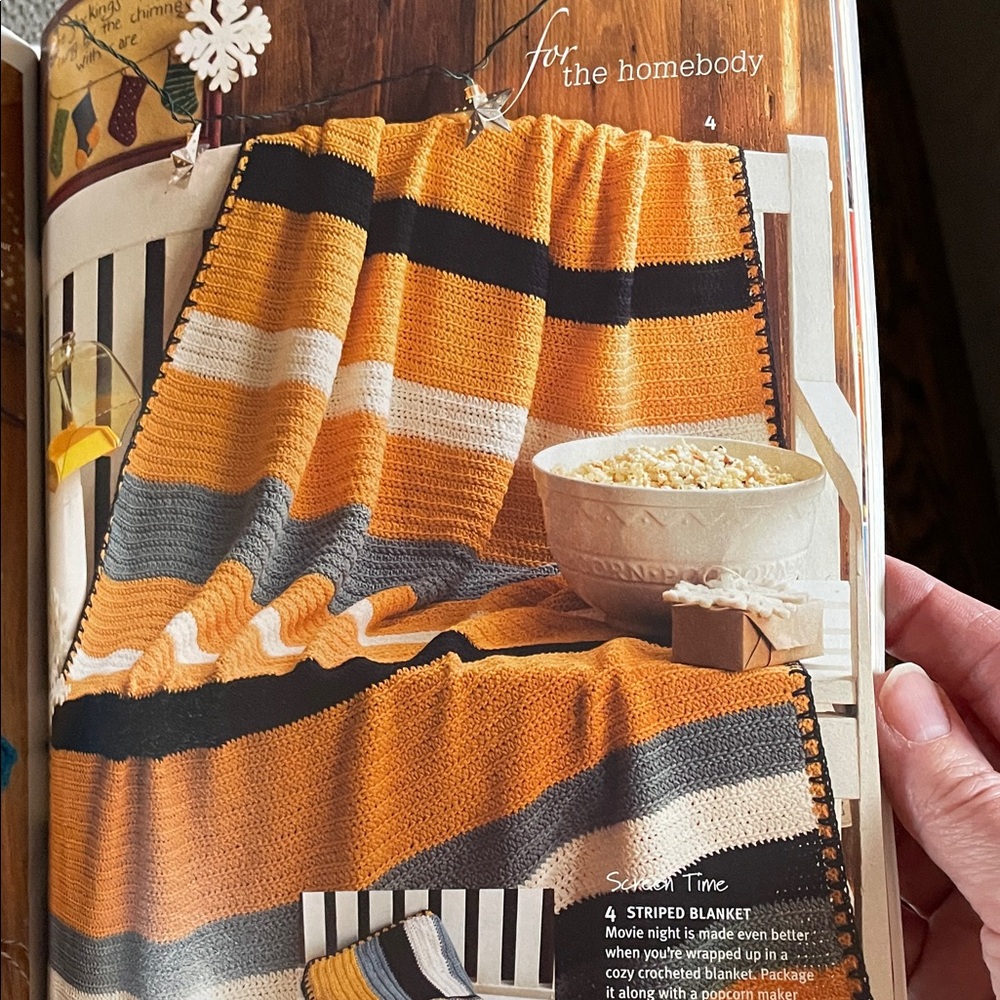 Two Knitting Magazines - Picture 10 of 16